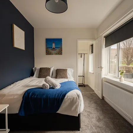 Barnaby House Redcar * South Bank