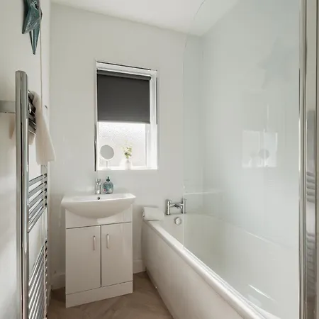 Barnaby House Redcar * South Bank