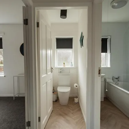 New Barnaby House Redcar * South Bank